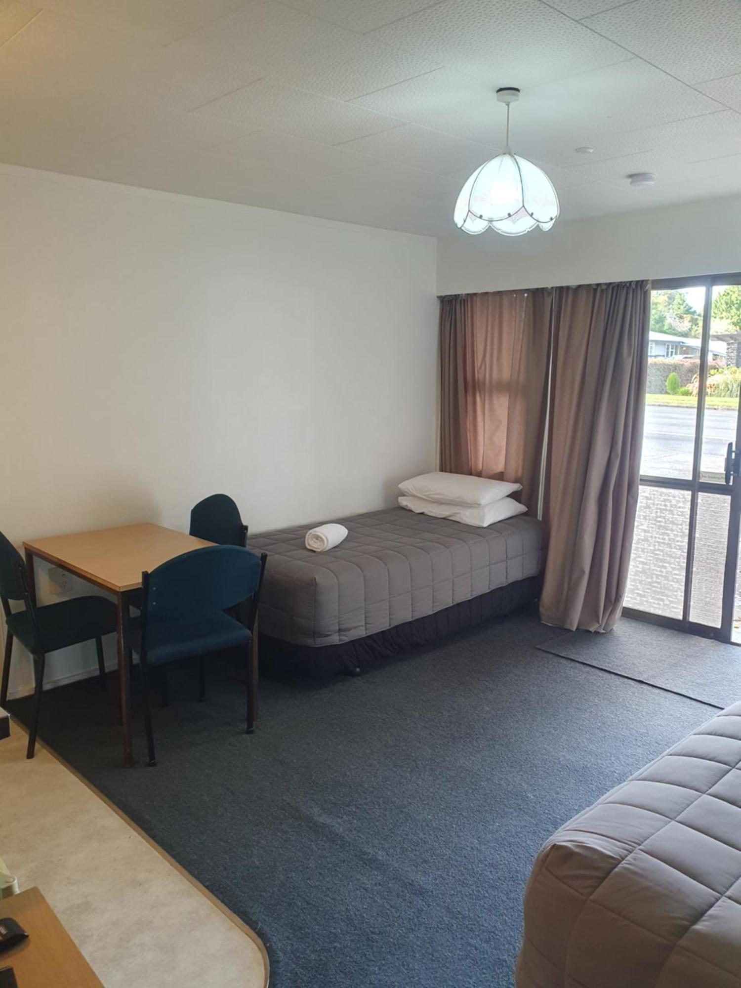奥哈库庭院汽车旅馆 奥阿库尼 外观 照片